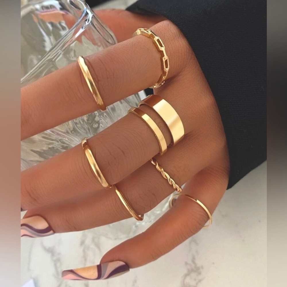✿ 7PC Minimalist Hollow Gold Ring Bundle Set - Picture 1 of 4